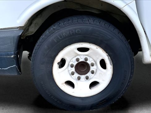 Used 2012 GMC Savana 2500 RWD image 19