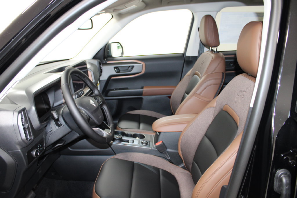 New 2026 Ford Bronco Sport Outer Banks AWD/4WD image 18