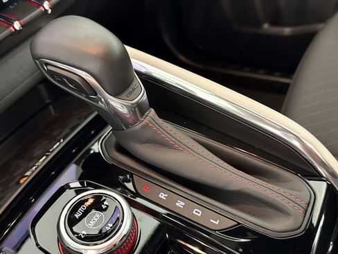 New 2025 GMC Canyon AT4 w/ AT4X Package image 31