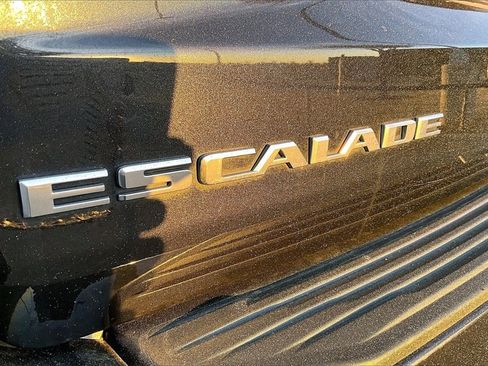 Certified 2023 Cadillac Escalade Premium Luxury w/ Performance Package image 34