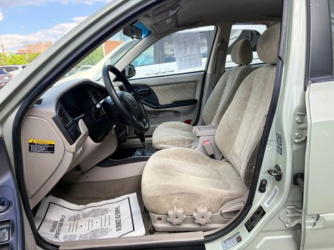 Used 2003 Hyundai Elantra GLS FWD image 7