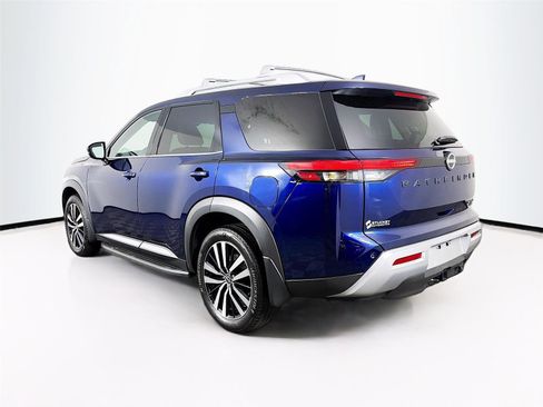 Used 2025 Nissan Pathfinder Platinum AWD/4WD image 5