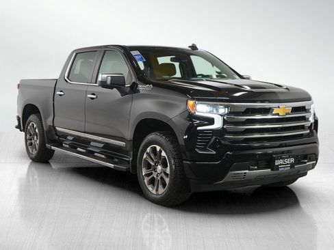 Used 2023 Chevrolet Silverado 1500 High Country image 7