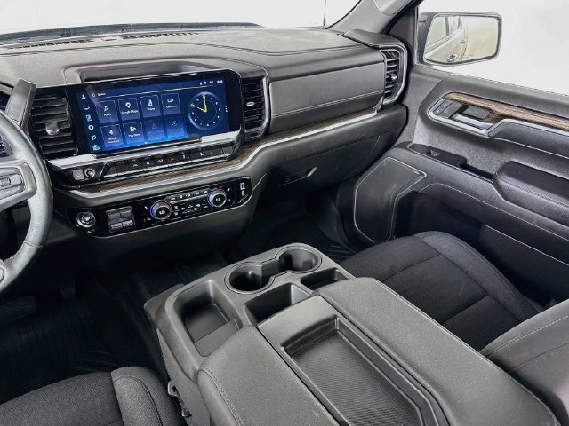 Used 2022 Chevrolet Silverado 1500 RST AWD/4WD image 24