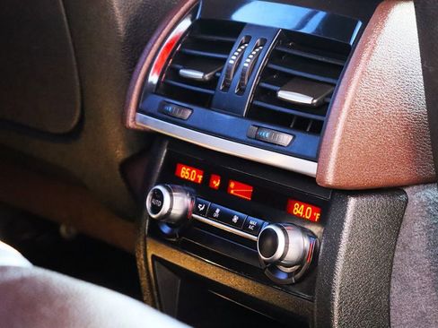 Used 2017 BMW X5 xDrive40e image 31