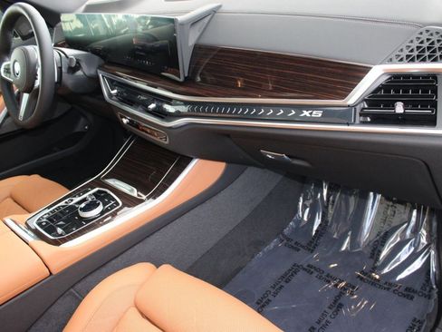New 2026 BMW X5 xDrive50e image 35