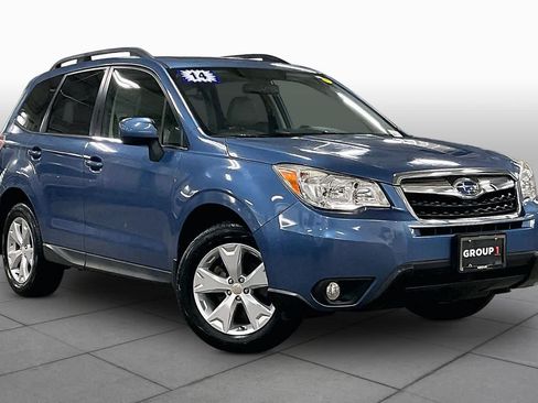 Used 2015 Subaru Forester 2.5i Limited AWD/4WD image 3
