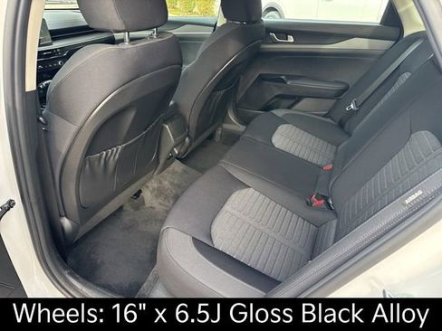 Used 2025 Kia K5 LXS image 13
