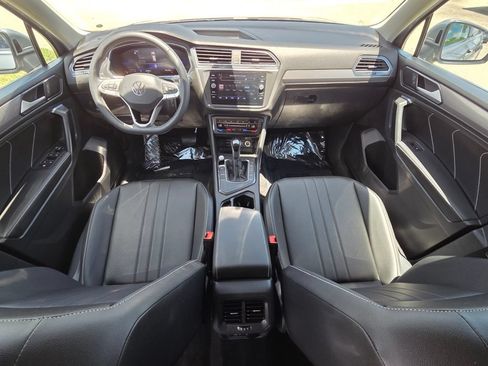 Used 2023 Volkswagen Tiguan SE FWD image 27