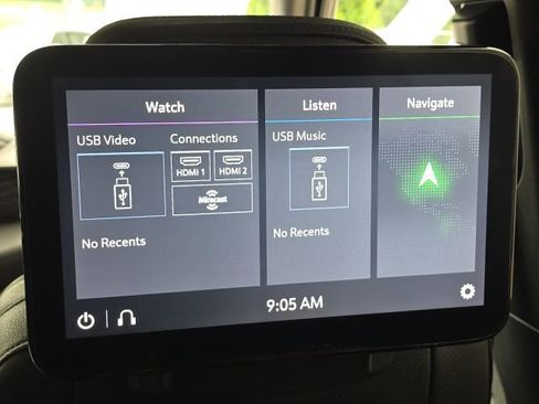 Used 2021 GMC Yukon XL Denali w/ Denali Premium Package AWD/4WD image 19