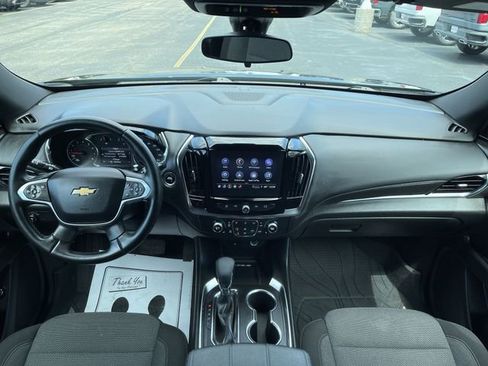 Certified 2023 Chevrolet Traverse LT FWD image 19