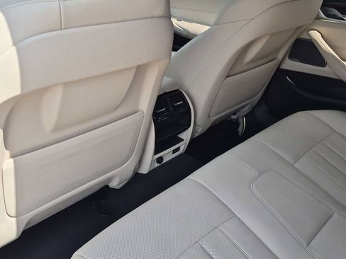 Used 2023 BMW 540i xDrive w/ Premium Package AWD/4WD image 18