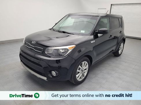 Used 2019 Kia Soul + image 1