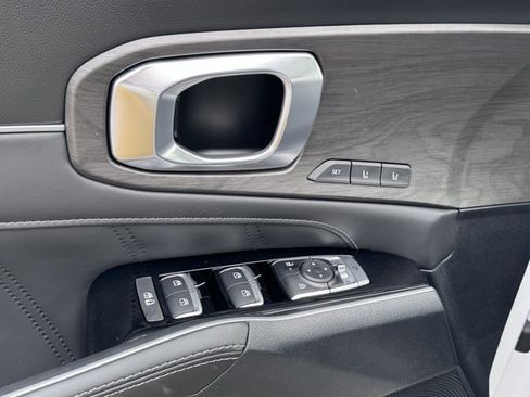 New 2025 Kia Sorento SX Prestige AWD/4WD image 29