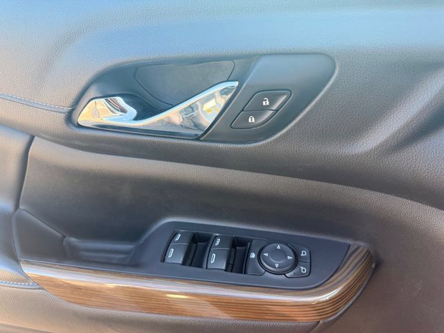 Used 2019 GMC Acadia SLE FWD image 9