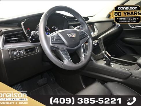 Used 2017 Cadillac XT5 Premium Luxury w/ Driver Assist Package FWD image 8