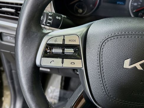 Used 2022 Kia Telluride EX w/ EX Premium Package image 22