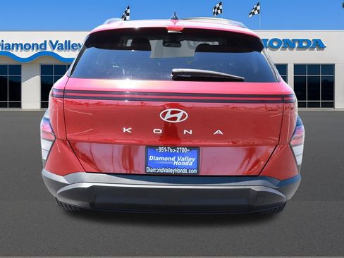 Used 2024 Hyundai Kona SEL FWD image 5