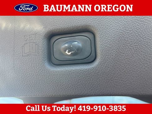 Used 2019 Lincoln Nautilus Select AWD/4WD image 10