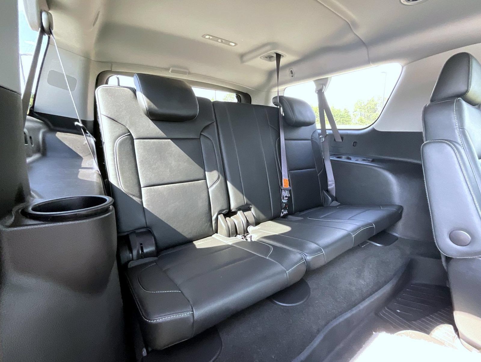 Used 2017 Chevrolet Suburban Premier AWD/4WD image 21
