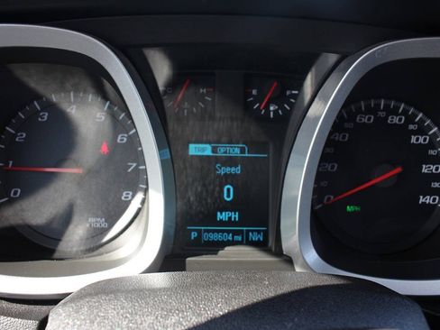 Used 2014 Chevrolet Equinox LT image 16