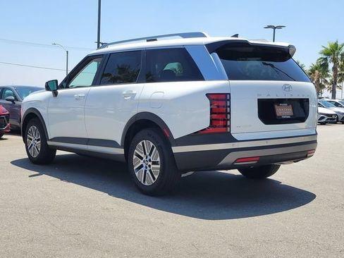 New 2026 Hyundai Palisade FWD Hybrid image 3