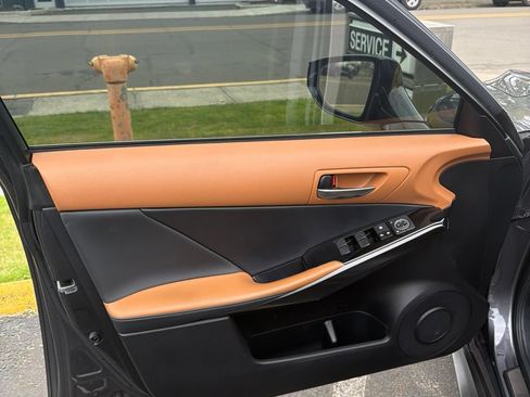 Used 2021 Lexus IS 300 AWD w/ Comfort Package image 10