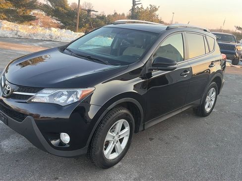 Used 2013 Toyota RAV4 XLE image 20