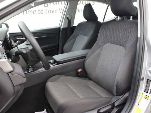 Used 2025 Toyota Camry LE FWD image 14