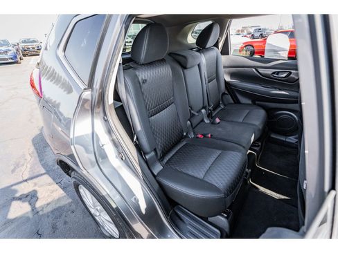 Used 2019 Nissan Rogue SV image 25