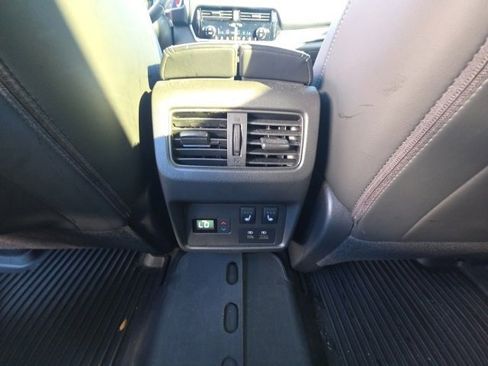 Used 2023 Nissan Rogue Platinum w/ Platinum Premium Package image 25