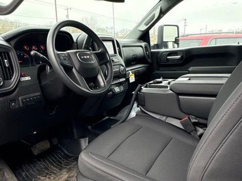New 2026 GMC Sierra 3500 Pro w/ Convenience Package image 17