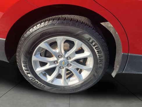 Used 2018 Chevrolet Equinox LT FWD image 24