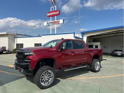 Used 2019 Chevrolet Silverado 1500 LT Trail Boss AWD/4WD image 1