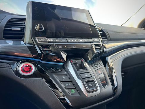 Used 2023 Honda Odyssey Elite image 50