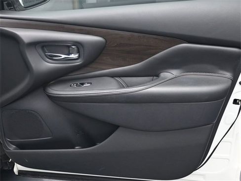 Used 2020 Nissan Murano Platinum image 36