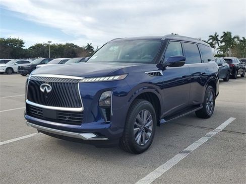 Used 2025 INFINITI QX80 Pure image 2