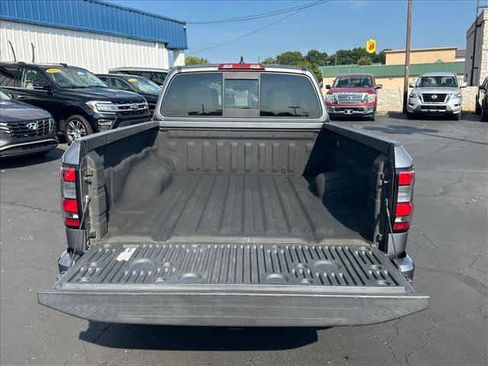 Used 2022 Nissan Frontier SV w/ Technology Package AWD/4WD image 5
