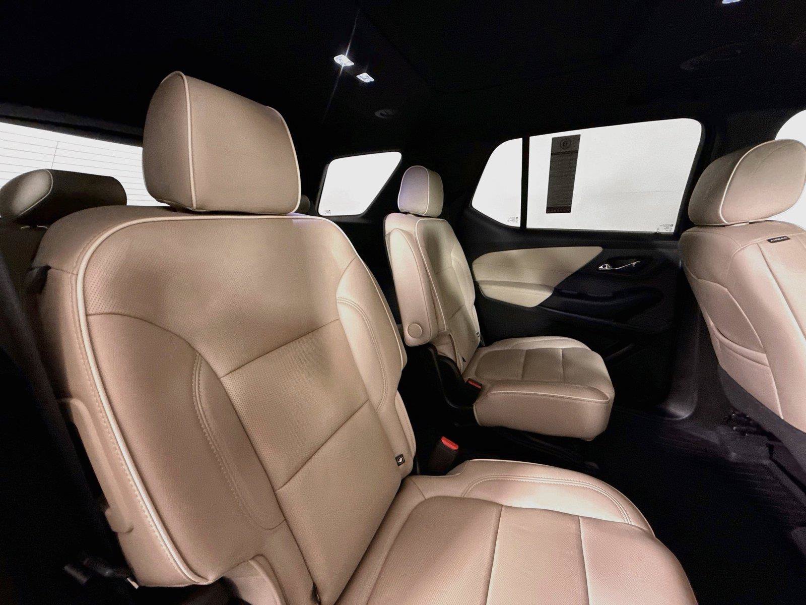 Used 2022 Chevrolet Traverse Premier AWD/4WD image 42