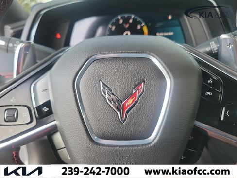 Used 2024 Chevrolet Corvette Stingray Coupe w/ 1LT RWD image 28