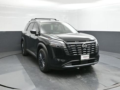 New 2026 Nissan Pathfinder SL w/ SL Premium Package image 22