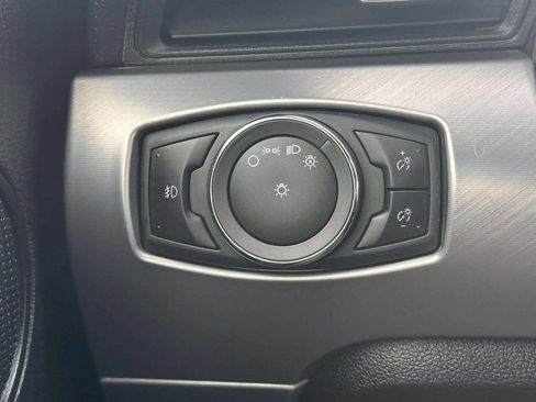 Used 2019 Ford Mustang Premium image 28