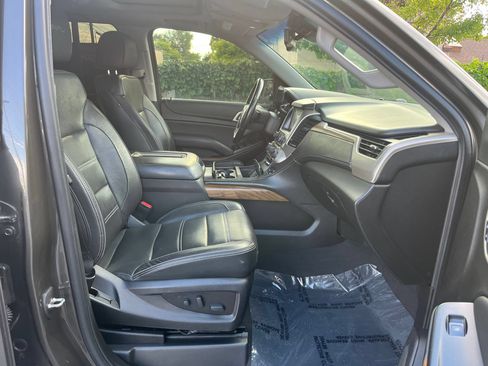 Used 2020 GMC Yukon XL Denali w/ Denali Ultimate Package AWD/4WD image 30