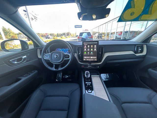 Used 2026 Volvo XC60 B5 Plus AWD/4WD image 17