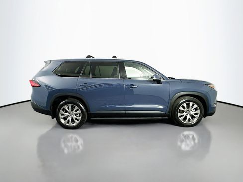 Certified 2024 Toyota Grand Highlander AWD image 8