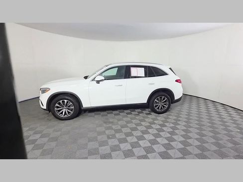 Used 2024 Mercedes-Benz GLC 300 image 49