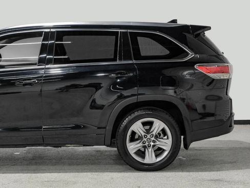 Used 2016 Toyota Highlander Limited Platinum AWD/4WD image 11