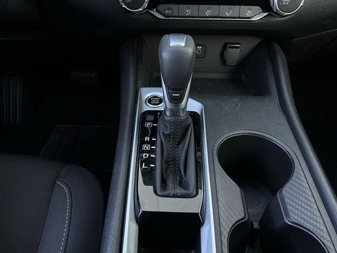 Used 2025 Nissan Altima 2.5 SV image 23