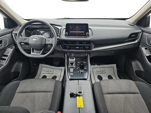 Used 2026 Nissan Rogue SV FWD image 13
