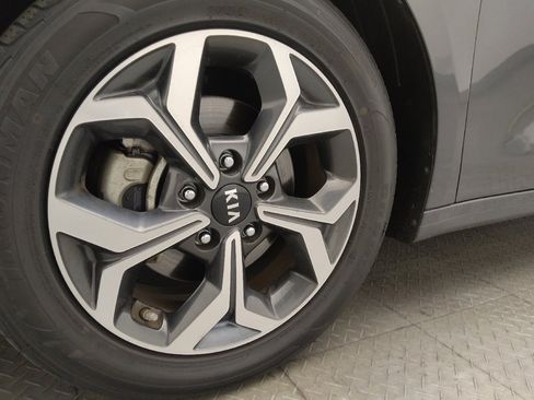 Used 2020 Kia Forte LXS image 31